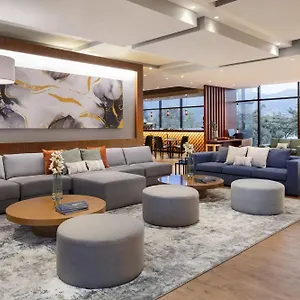 Fairfield By Marriott Embajada Hotel